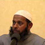 සලාතය තුළ ඇඳුම් පොළොවෙහි ස්පර්ෂවීම වළක්වාගැනීම?